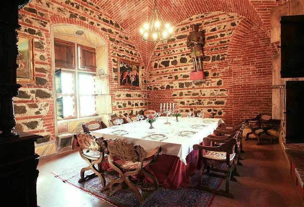 Castello Di Pavone Hotel Pavone Canavese ภายนอก รูปภาพ