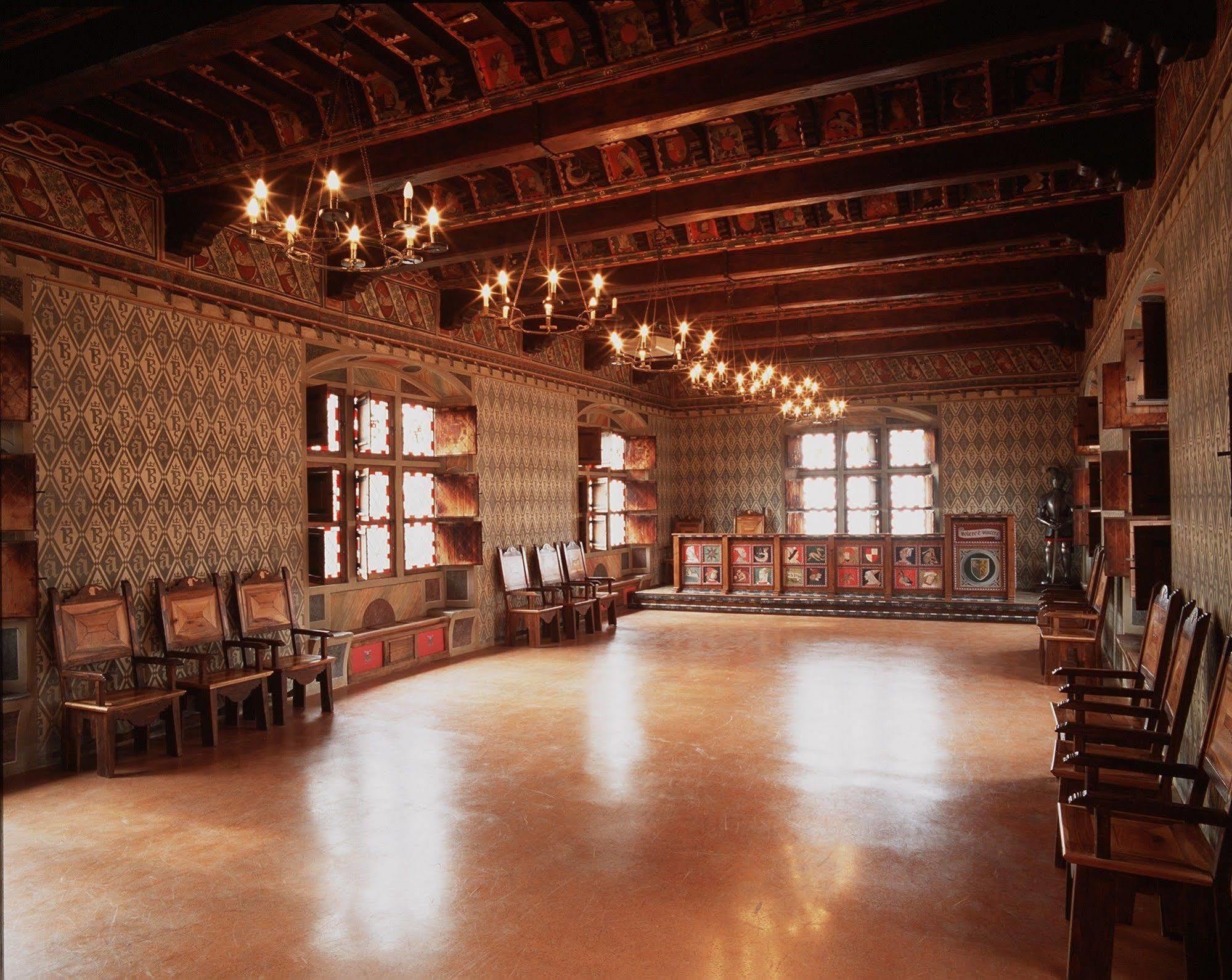 Castello Di Pavone Hotel Pavone Canavese ภายนอก รูปภาพ