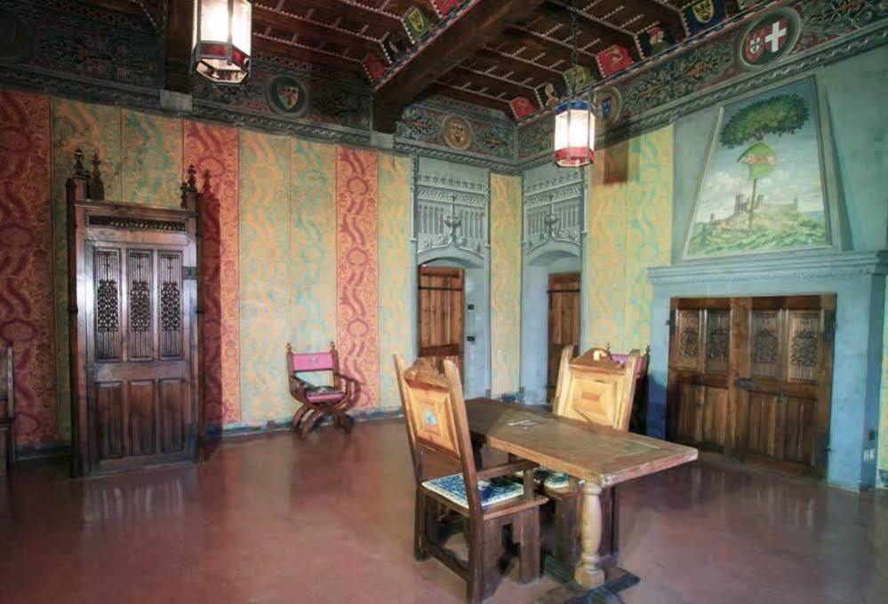 Castello Di Pavone Hotel Pavone Canavese ภายนอก รูปภาพ