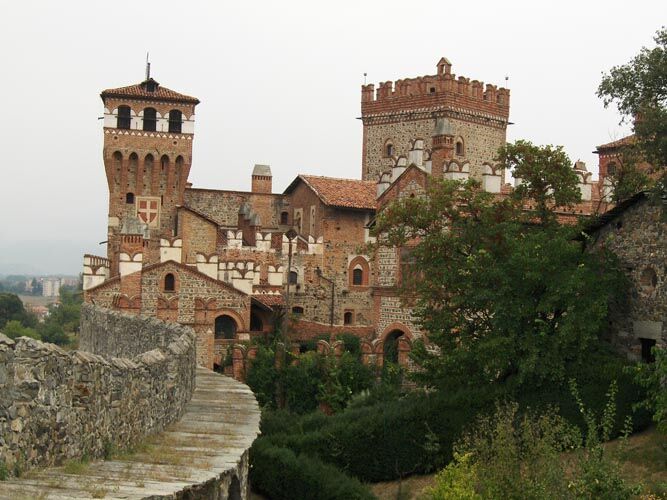 Castello Di Pavone Hotel Pavone Canavese ภายนอก รูปภาพ